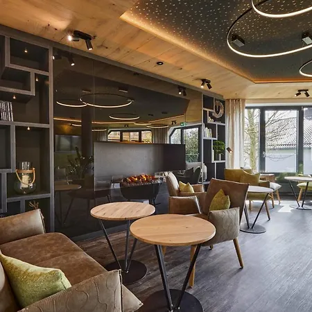 Hotel Lindenhof 3*