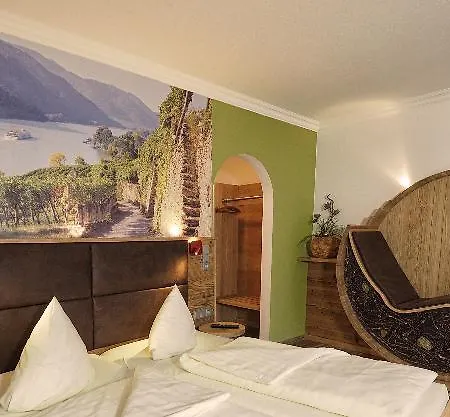 Lindenhof 3*