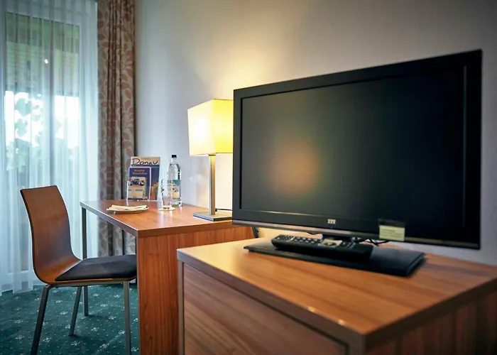 Lindenhof Hotel 3*