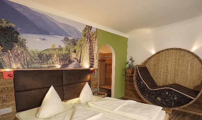 Lindenhof 3*