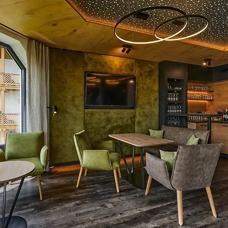 Hotel Lindenhof 3*